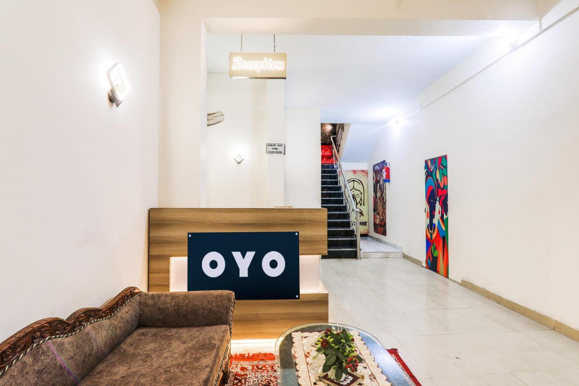 Hotel O Shree Hotel Mriduni 瓦拉纳西 外观 照片