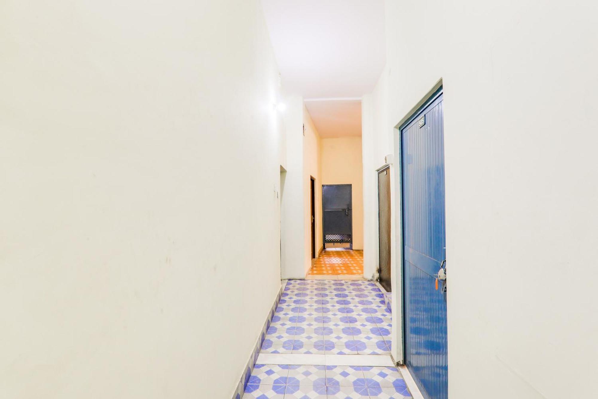 Hotel O Shree Hotel Mriduni 瓦拉纳西 外观 照片