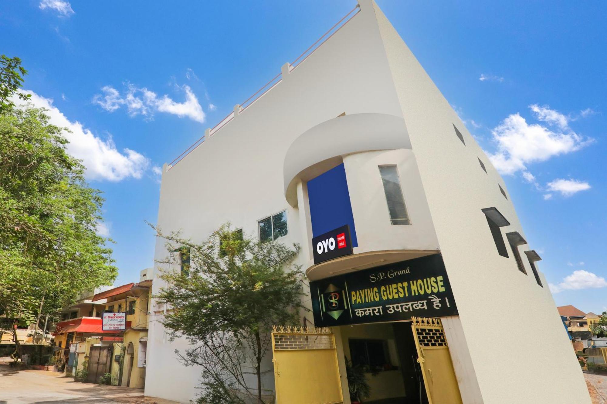 Hotel O Shree Hotel Mriduni 瓦拉纳西 外观 照片