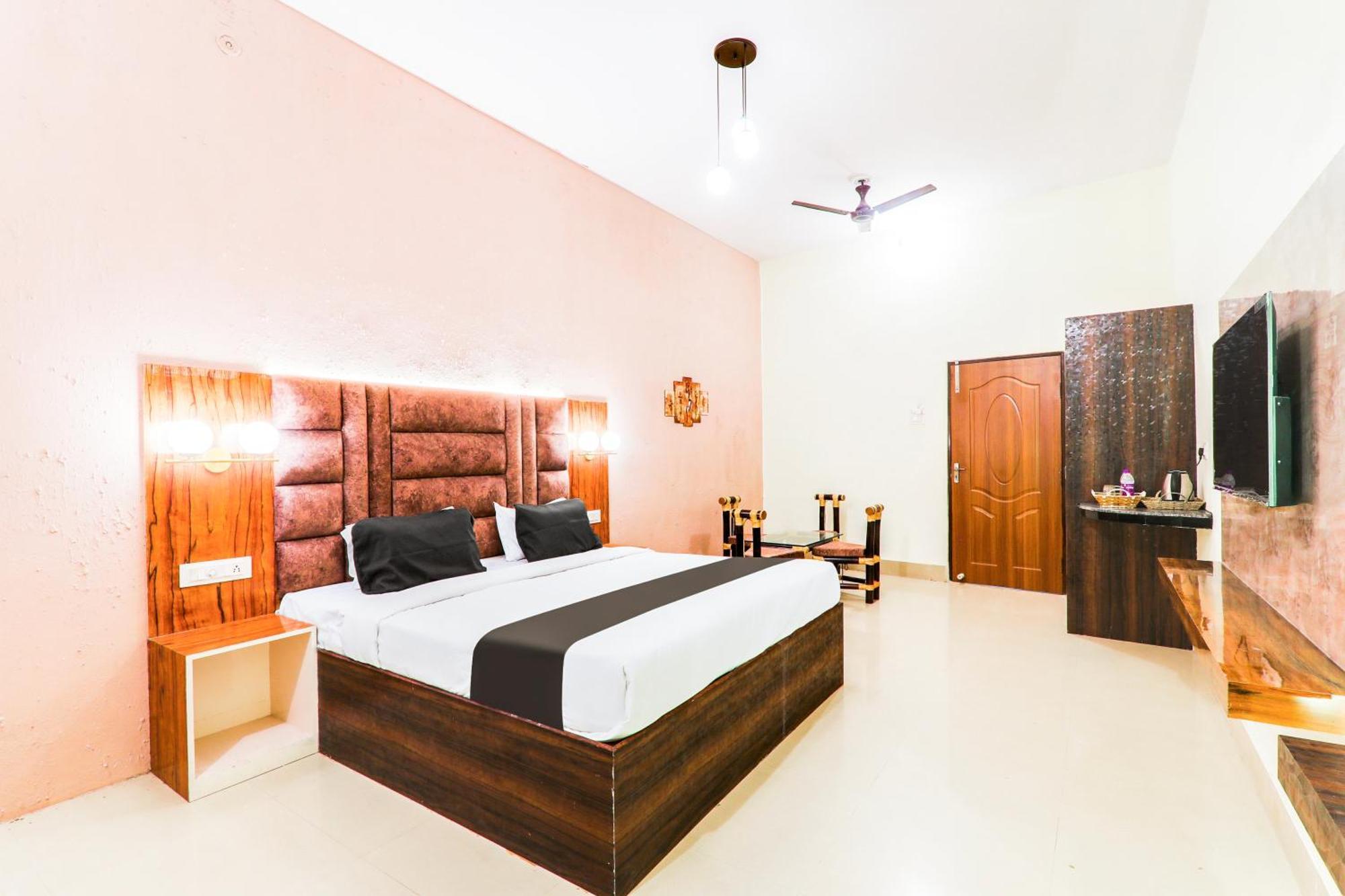 Hotel O Shree Hotel Mriduni 瓦拉纳西 外观 照片