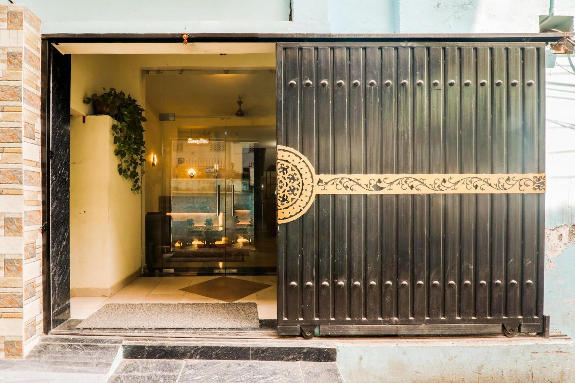 Hotel O Shree Hotel Mriduni 瓦拉纳西 外观 照片